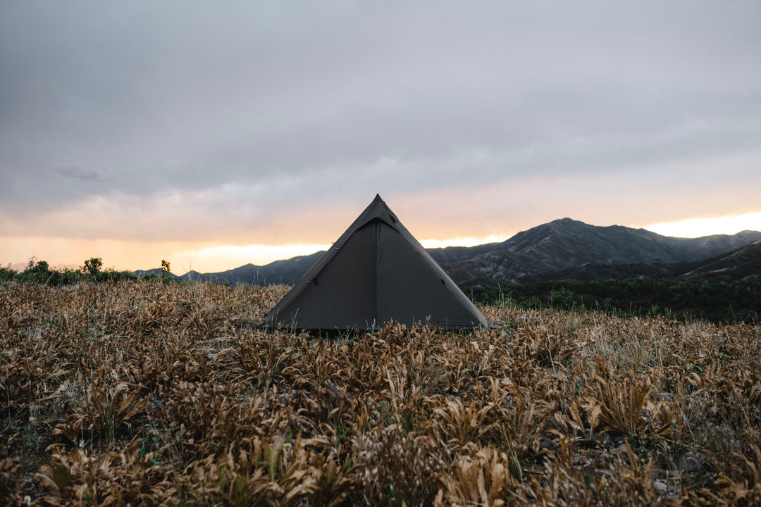 bonding tent Refuge 4 Farbe:BR - Miami Drip Saarbrücker Mountainbike-Trails | Landeshauptstadt Gt_Apparel airy design provides generous